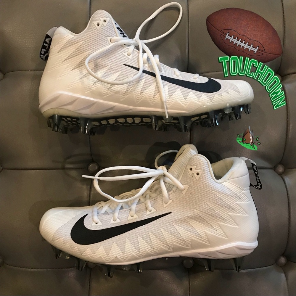NWOT Nike Alpha Menace Football Cleats